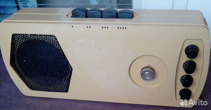 Радиоприёмники,магнитола