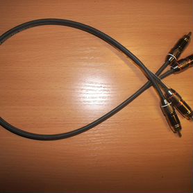 Van den Hul D-502 Hybrid RCA-RCA 60см