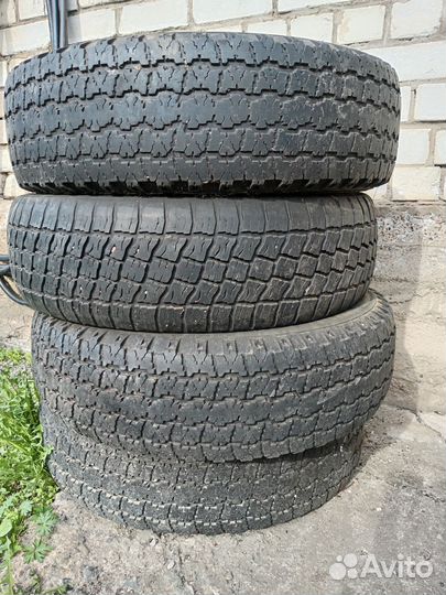 Шины 225 75 16 на УАЗ бу