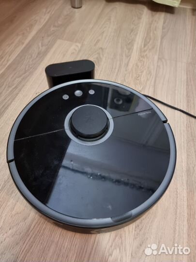 Робот-пылесос Roborock S55 с влажной уборкой