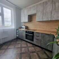 2-к. квартира, 58 м², 10/16 эт.