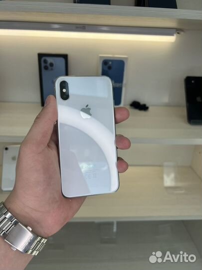 iPhone X, 64 ГБ