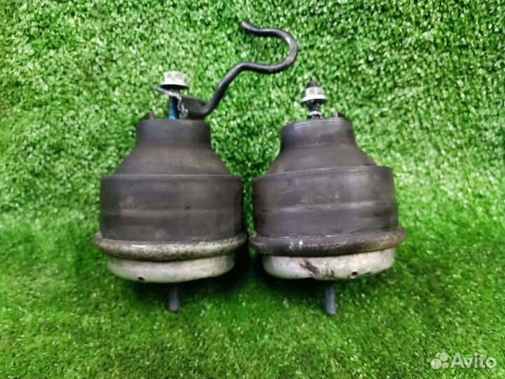 Подушки двигателя Пассат Б5 1,9 Дизель