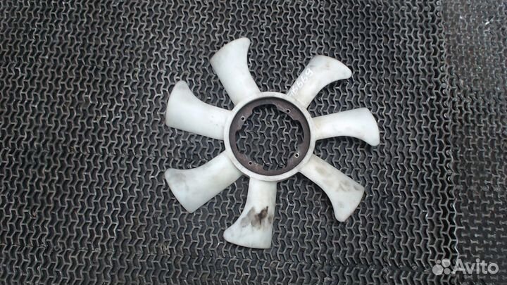 Крыльчатка вентилятора Nissan Elgrand, 2000