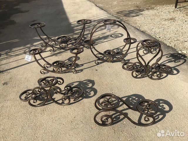 Подставки для кашпо и цветов кованые