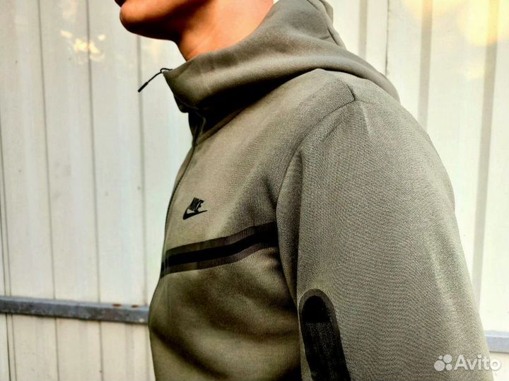 Спортивные костюмы Nike Tech Fleece