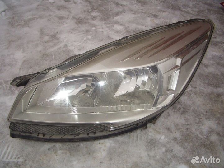 Фара левая Форд Куга с12-16г