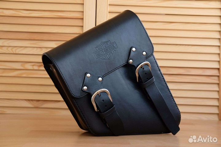 Кофр на маятник Harley Davidson Sportster