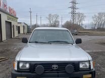 Toyota Hilux 2.4 MT, 1994, 211 000 км, с пробегом, цена 950 000 руб.