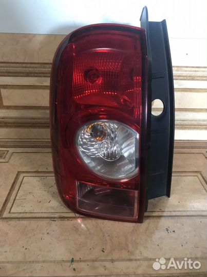 Задние фонари Renault Duster