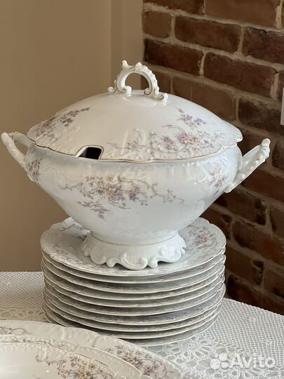 Антикварный столовый сервиз