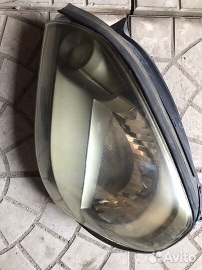 Фара левая hyundai tucson 2004