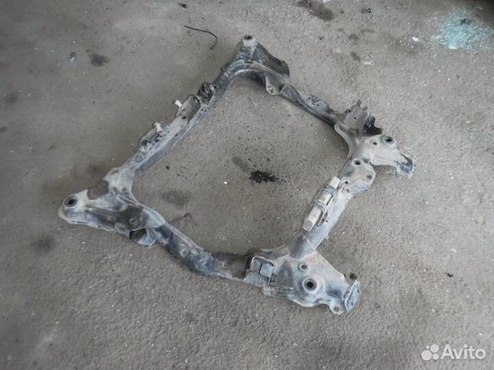 Подрамник передний Honda Civic D16V 2003