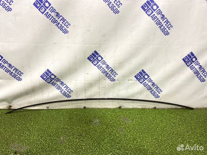 Молдинг крыши левый Skoda Superb седан 1.8 AWT