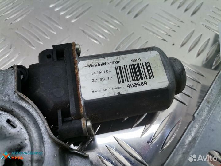 Стеклоподъемник электрический задний правый Nissan