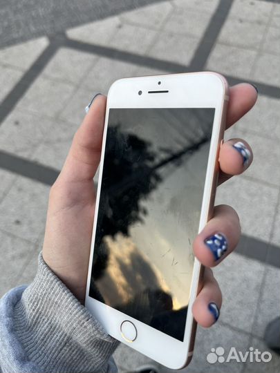iPhone 8, 128 ГБ