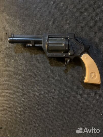 Игрушка СССР. Детский пистолет револьвер