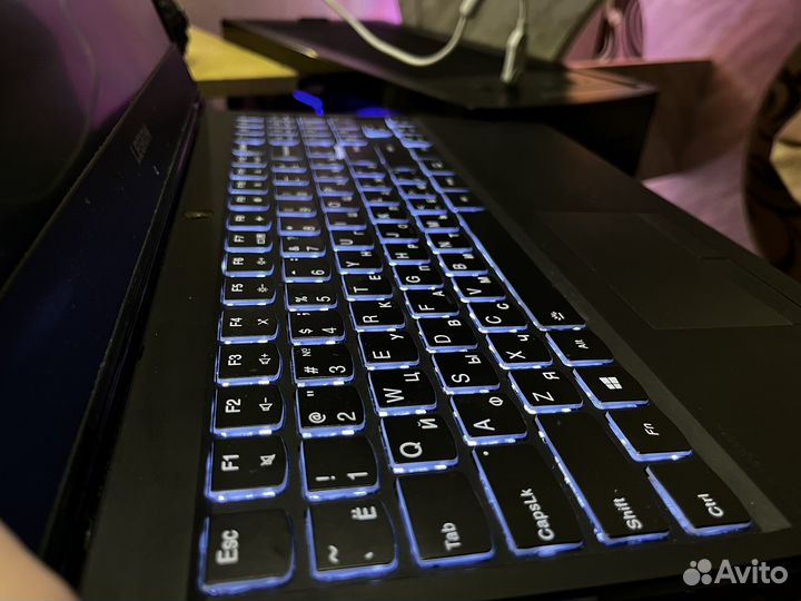 Игровой ноутбук Lenovo legion y530-15ICH