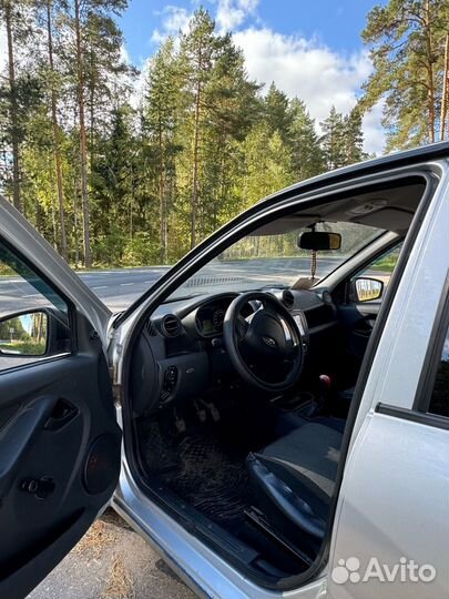 LADA Granta 1.6 МТ, 2015, 140 000 км