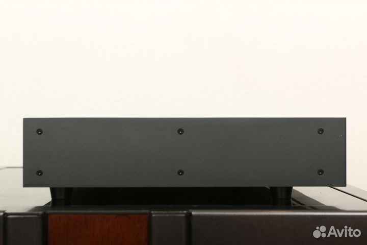 Предусилитель AudioLab 8200 DQ