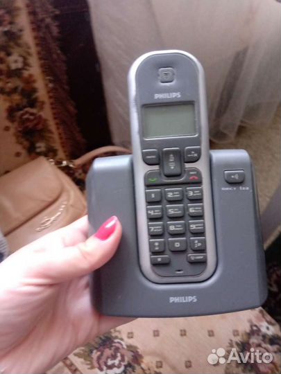 Телефон Philips