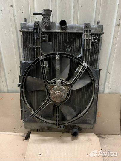 Радиатор двс nissan cube AZ10