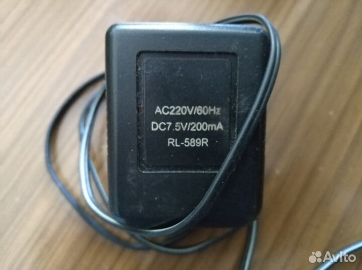 Блок питания адаптер 7,5 Вольт