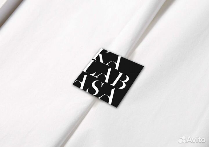 Наклейки круглые, на стаканчик, упаковку, дизайн