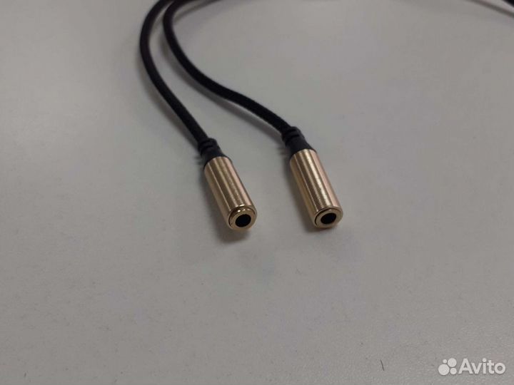 Разветвитель Aux в авто