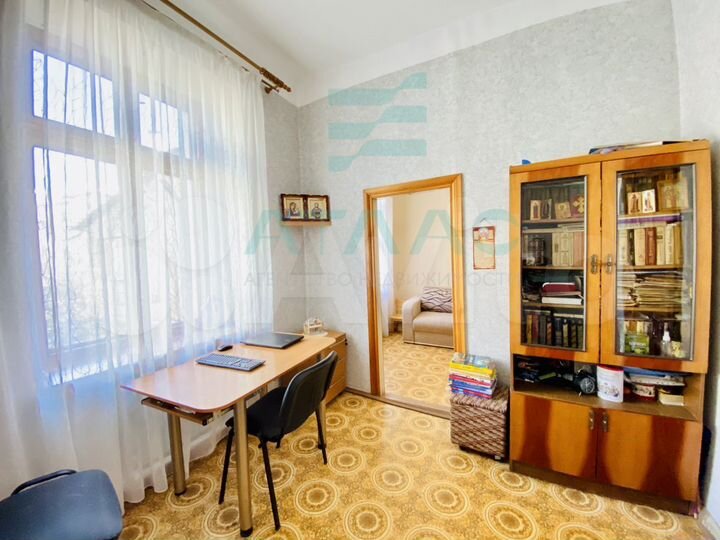 4-к. квартира, 135,4 м², 2/3 эт.