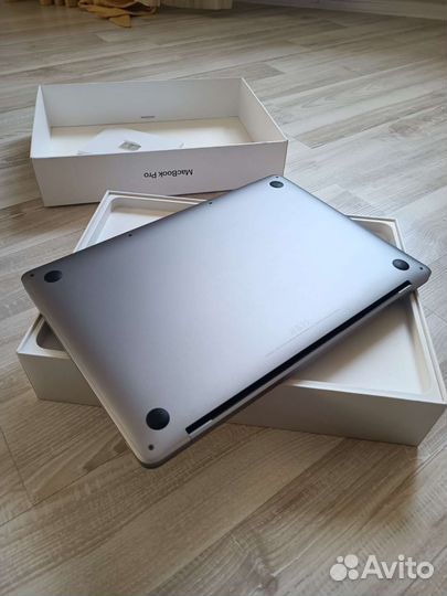 Macbook pro 13 2017 128gb