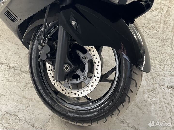 Suzuki SkyWave 250 Type S