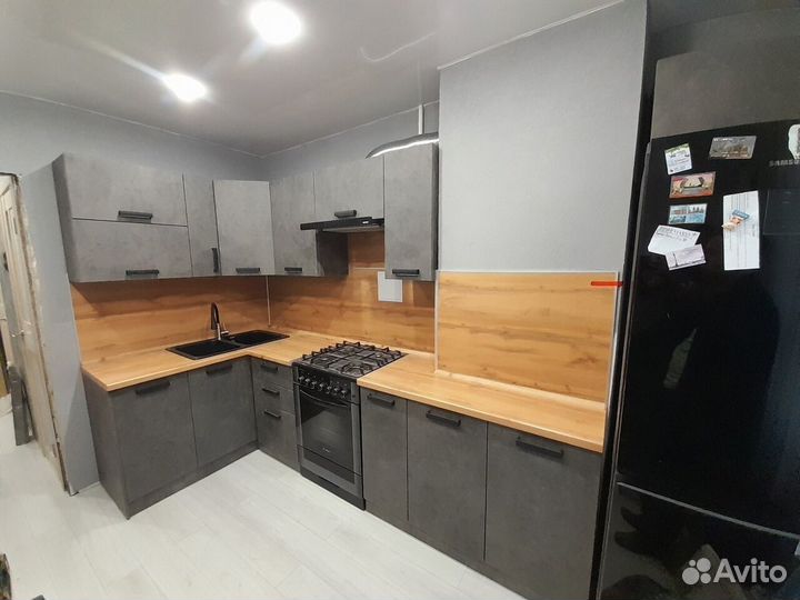 Кухонный гарнитур в наличии