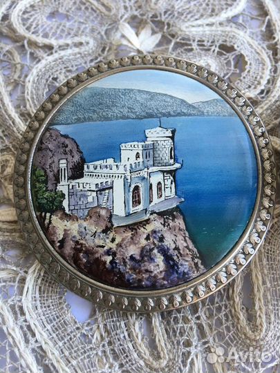 Шкатулка пудреница Ленэмальер