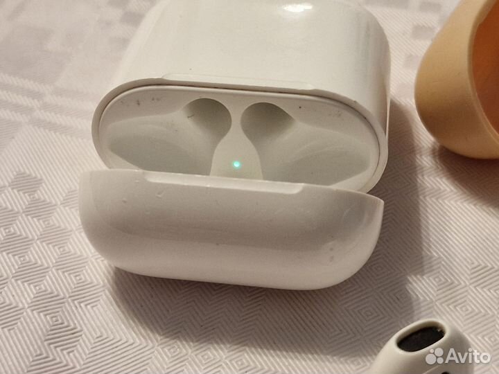 Зарядный кейс Apple airpods A1602 оригинал