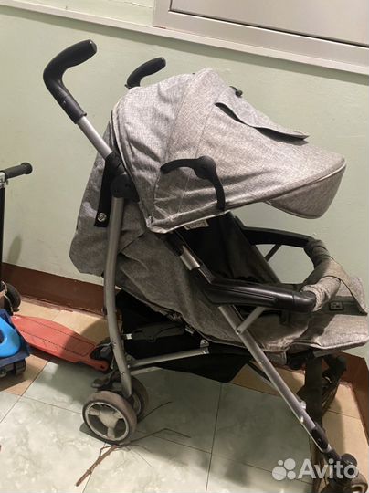 Коляска прогулочная