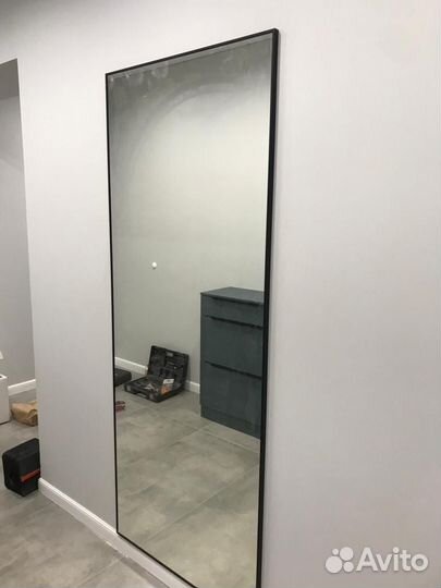 Зеркало в рамке