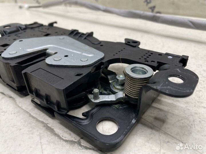 Замок багажника Bmw G21 G31 G01 G02 G05 G07