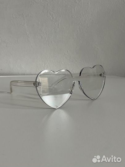 Солнцезащитные очки