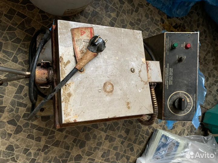 Электрическая вафельница