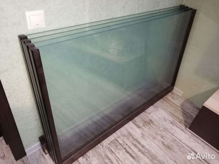 Стеклянное ограждение лестницы