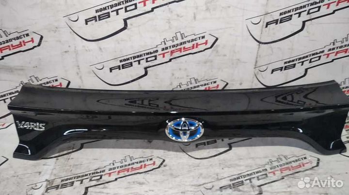 Фальшпанель toyota yaris KSP210 mxpa10 mxpa15 mxph