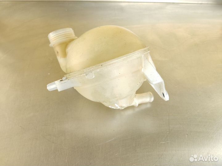 Бачок расширительный Peugeot 408 2012-2021