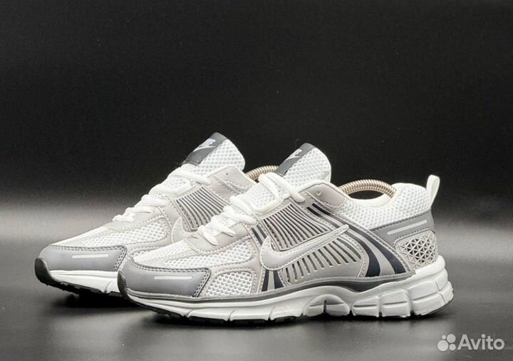 Кроссовки nike air zoom vomero 5