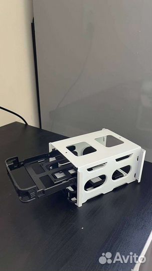 Корзина для жестких дисков thermaltake