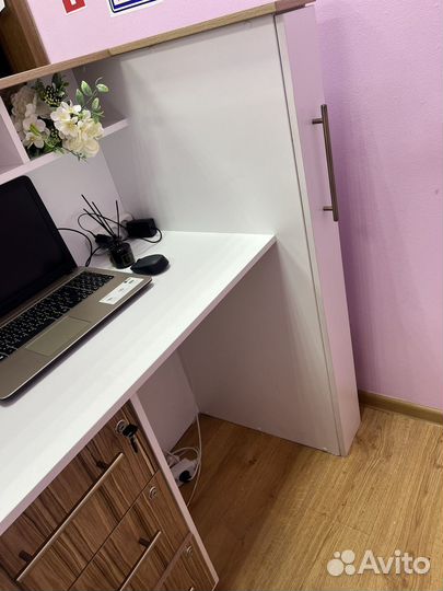 Стойка ресепшн кассовые стойки