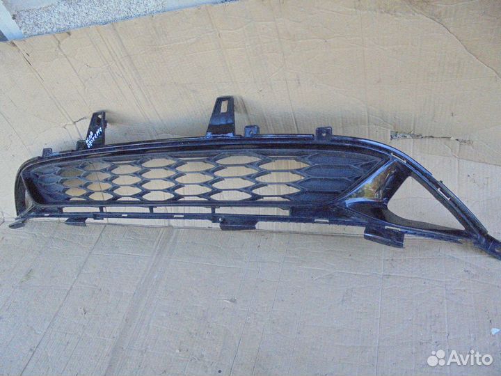 Решетка переднего бампера KIA Optima 4