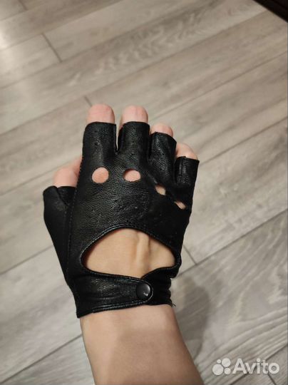Перчатки женские кожаные