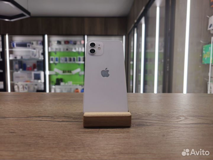iPhone 12, 64 ГБ