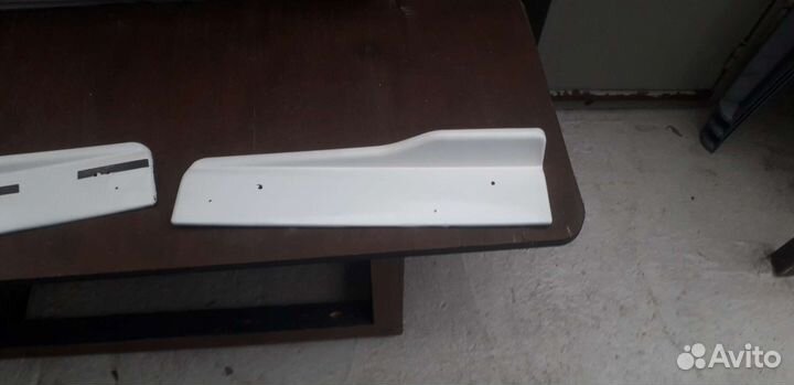 Накладки на пороги универсальные